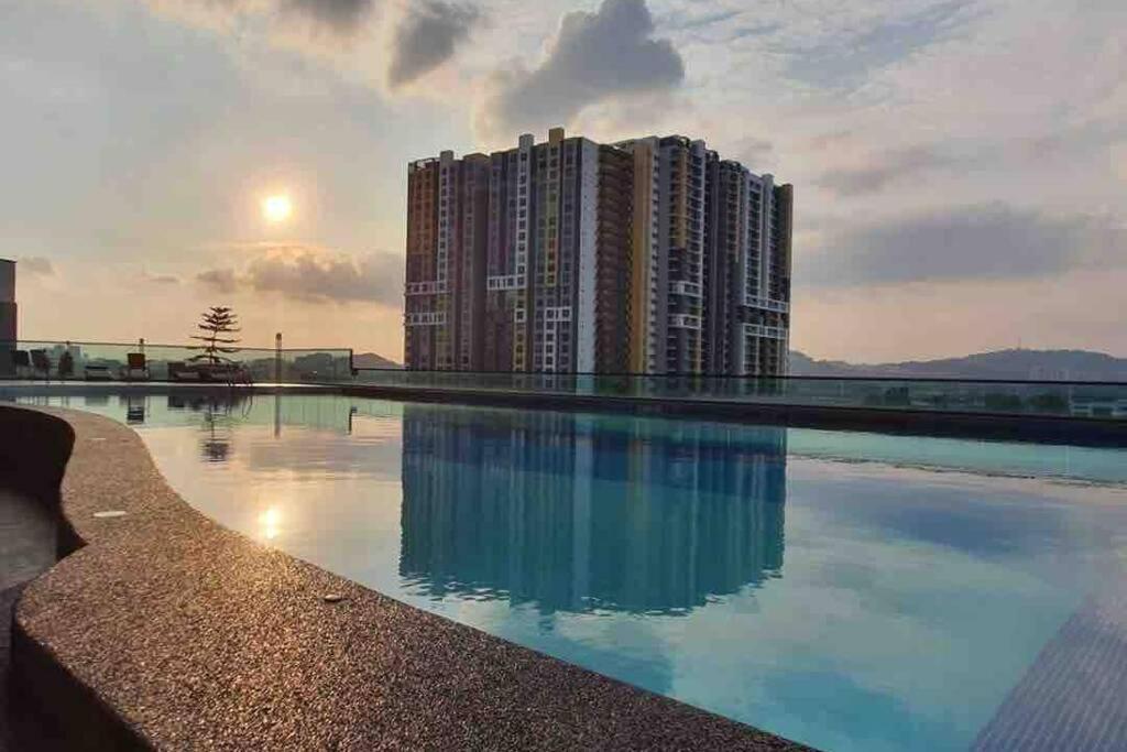 Symphony Tower Studio # 3 Apartment Cheras Exterior photo